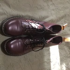 Vegan Doc Marten 1460